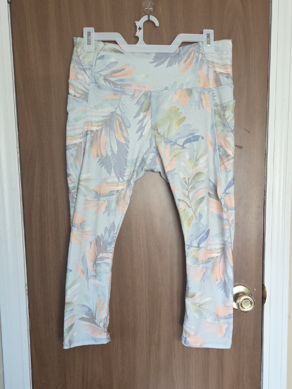 RBX Pastel Leaf Capri Leggings - Light Blue, Peach, Gray. With Side Pockets